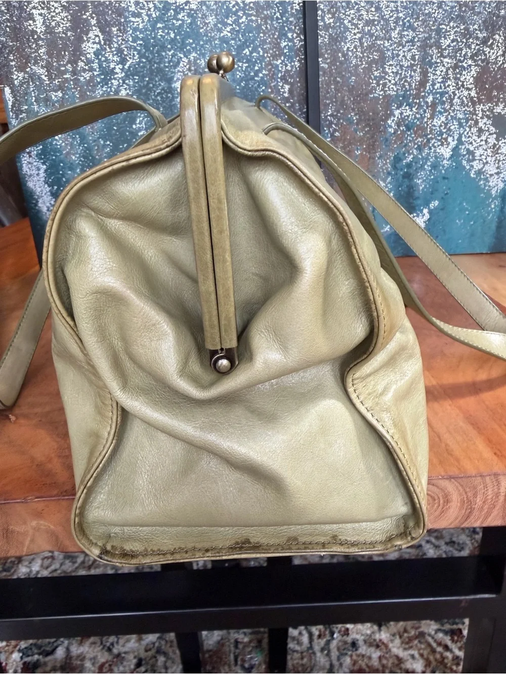 HOBO International Rare Vintage Y2K Chartreuse Kiss Lock Bag VGVC
